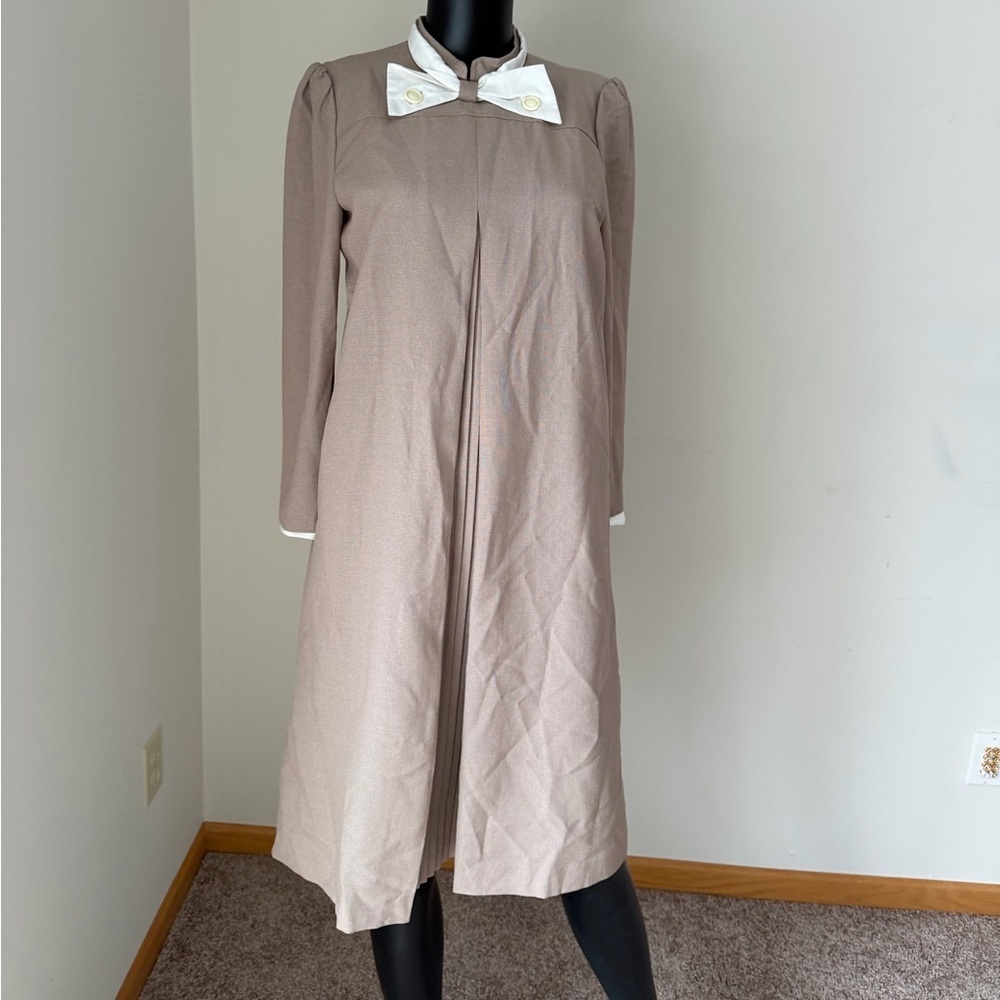 Chic Tan Long Sleeve Dress with White Collar